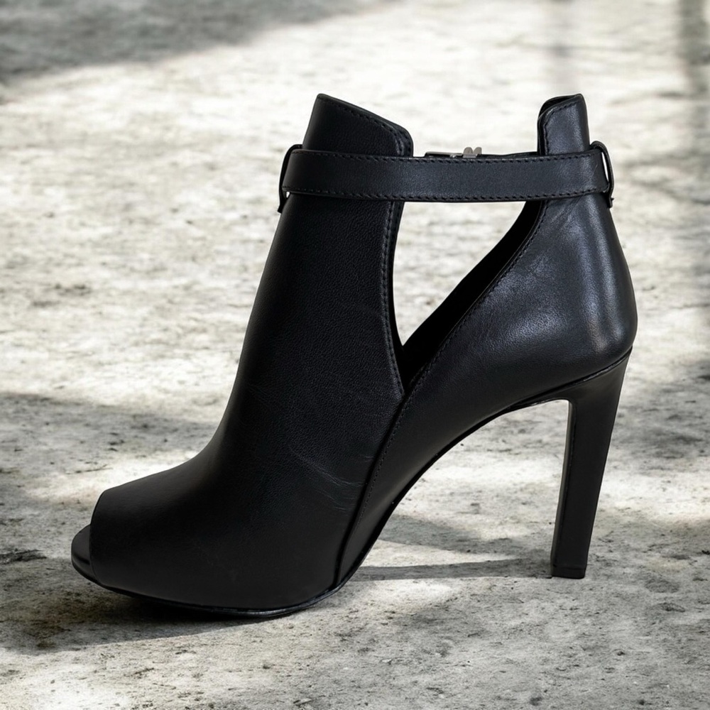 NWOT Michael Kors Black Lawson Open Toe Stiletto Heel Ankle Boots Booties! Sz 6 - Picture 2 of 12